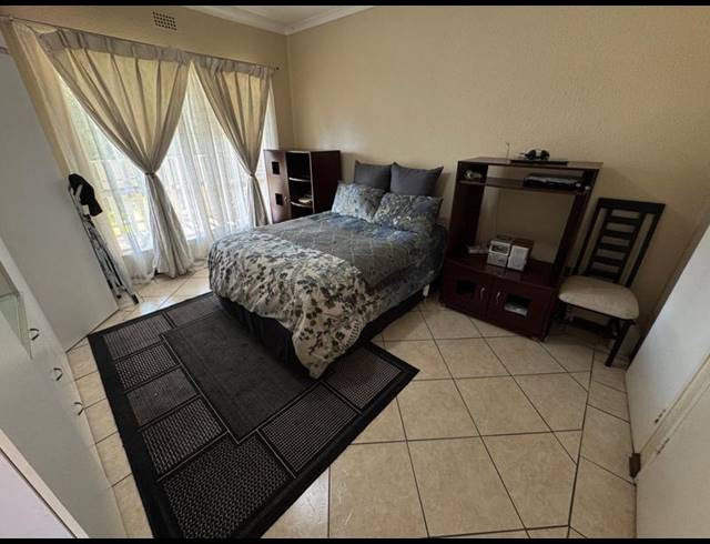 2 BEDROOM TOWNHOUSE FOR SALE IN EDLEEN